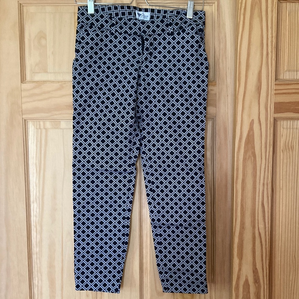 Old Navy Black and White Geometric Chinos
